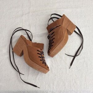 A Detacher Etta Suede Lace Up Clog Platform